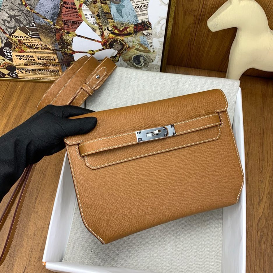 H**mes kelly depeches pouch