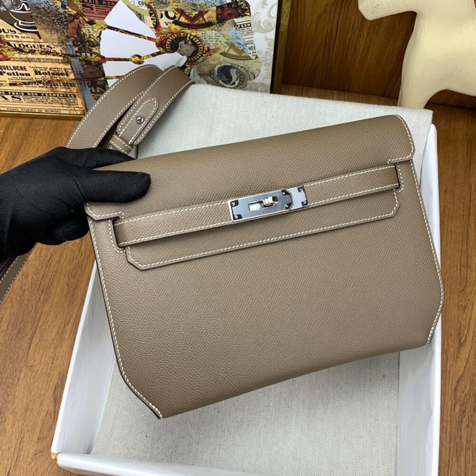H**mes kelly depeches pouch