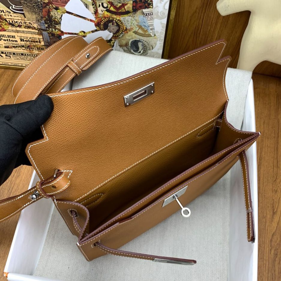 H**mes kelly depeches pouch