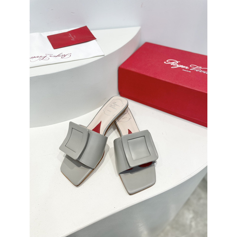 roger u1u1e covered patent leather buckle mules gray