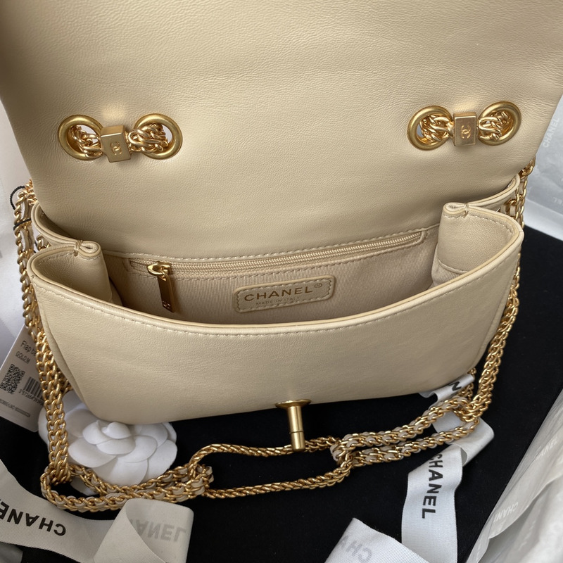 Ch*el small flap bag lambskin aprocit beige