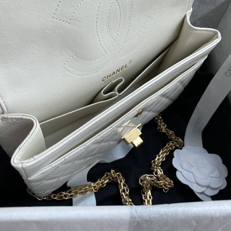 Ch*el hanbag aged calfskin & gold-tone metal white
