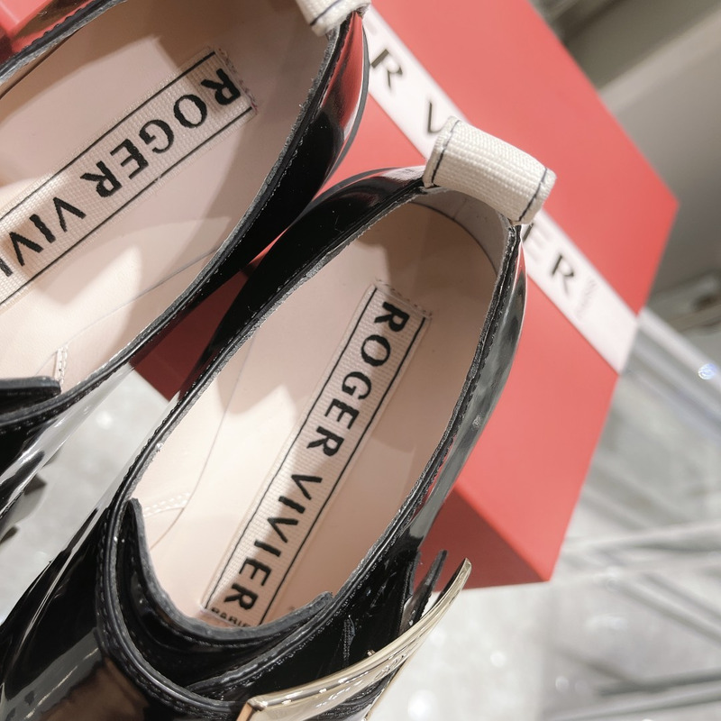 roger u1u1er women