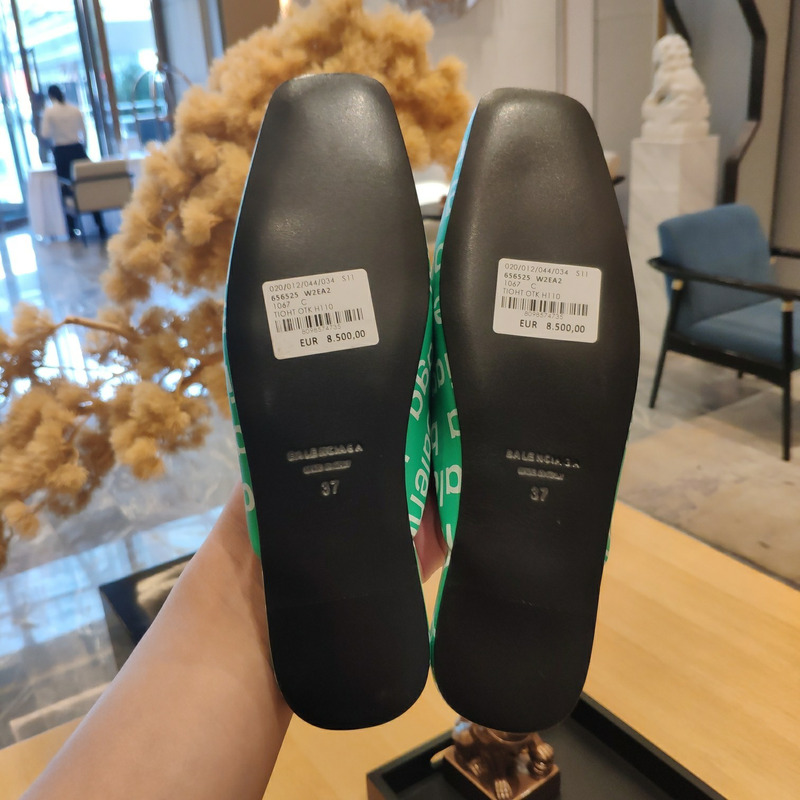 Ba*len*cia*ga all logo print slides green