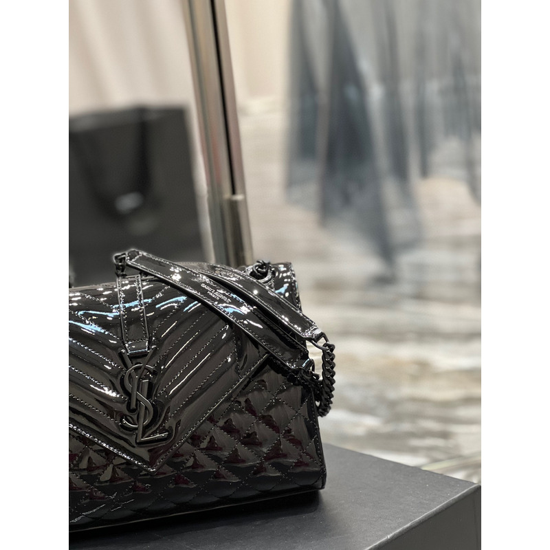 Saint Lauren Quilted Leather Envelope Bag in Patent Leather Black Black Buckle