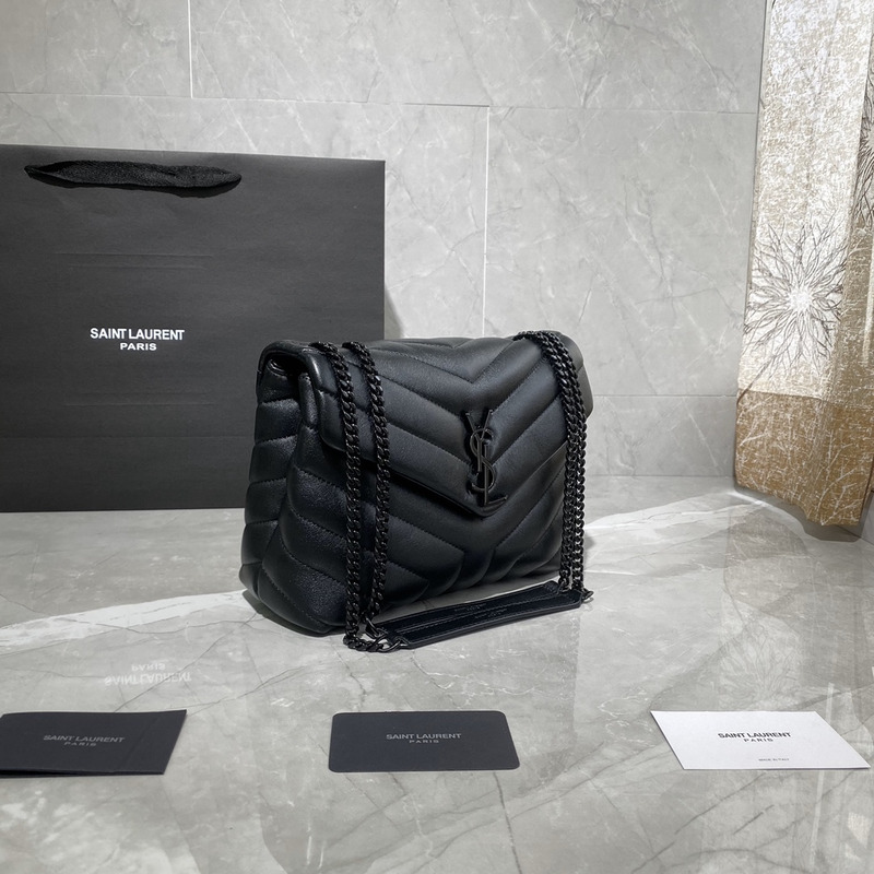 Saint Laurent  Toy LouLou Shoulder Bag in Black