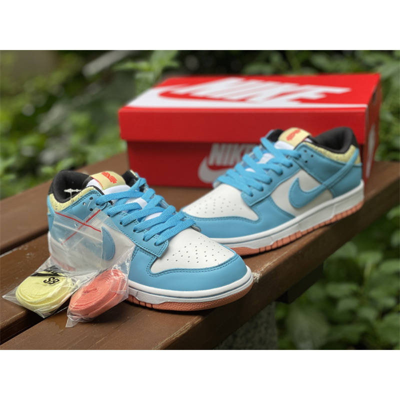 Nike Dunk Low Kyrie Irving Baltic Blue GS