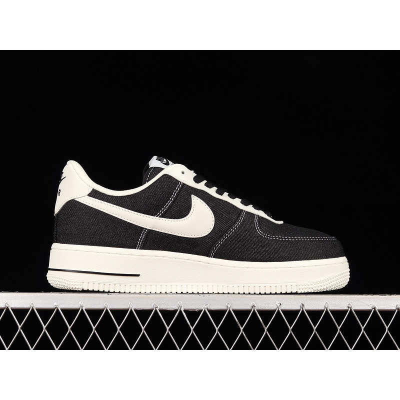 Nike Air Force 1 Canvas Sneakers Black