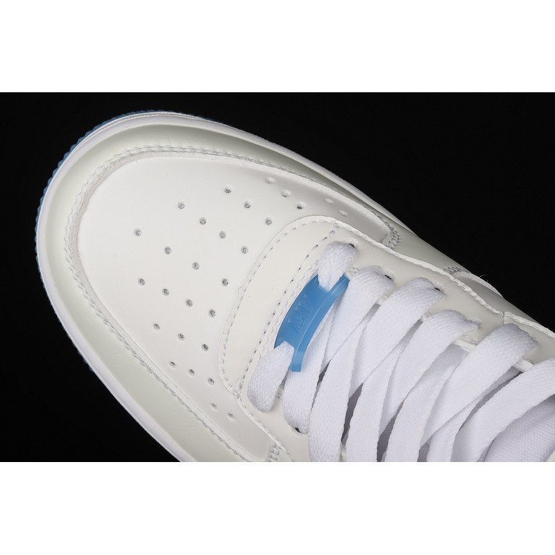 Nike Air Force 1 \