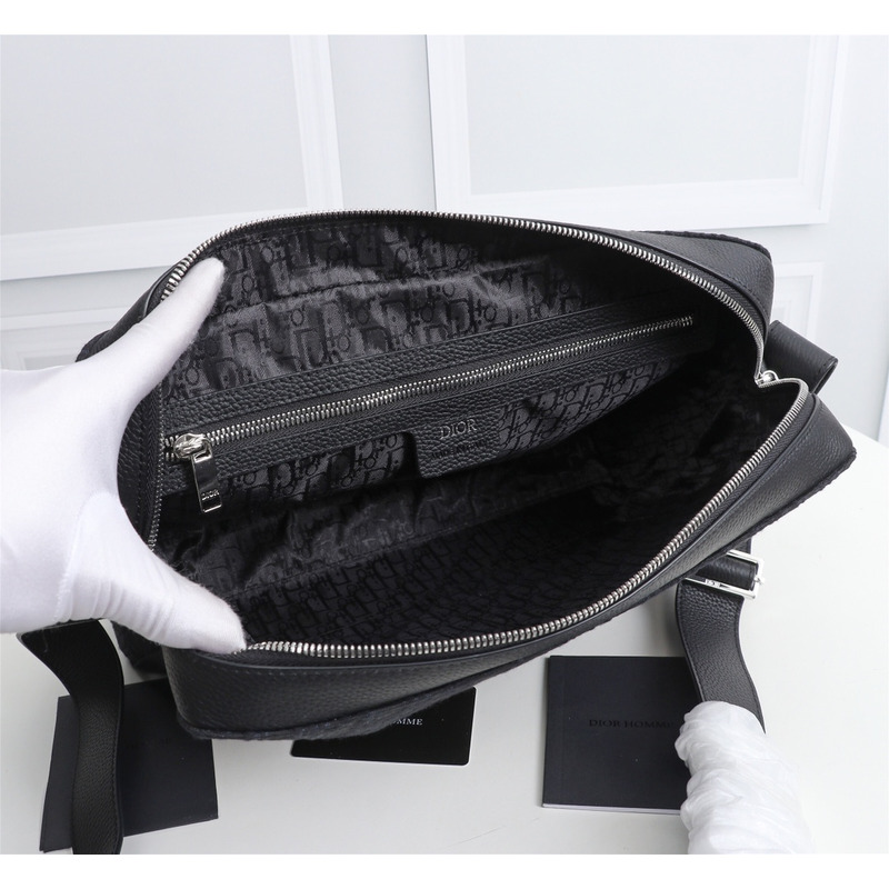 D*or D*or messenger bag oblique jacquard in beige&black