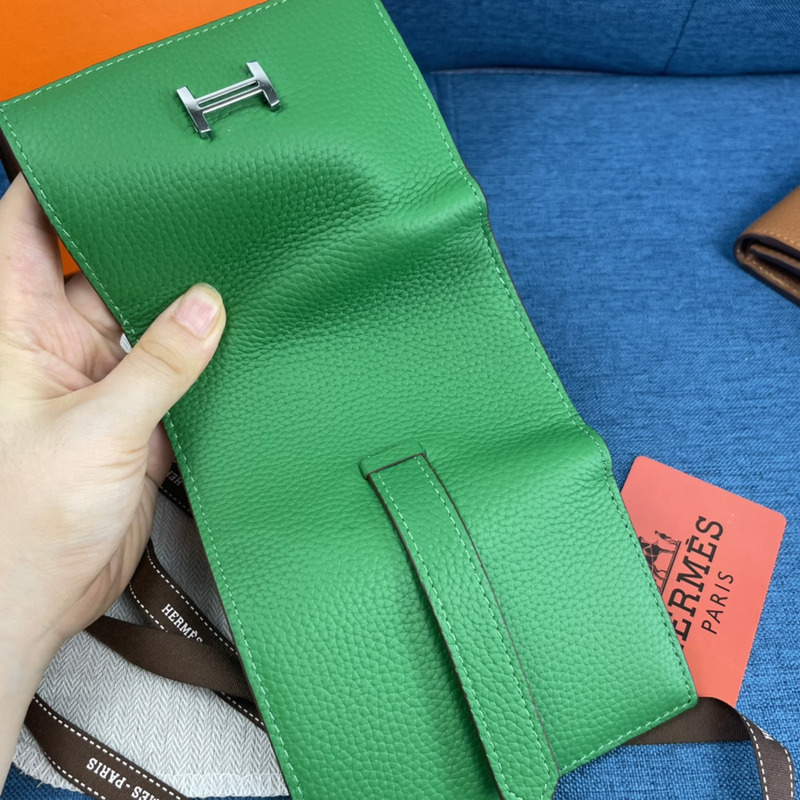 H**mes bearn compact wallet with palladium-plated