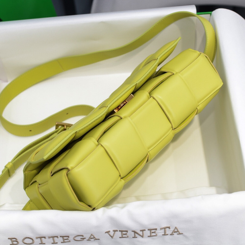 Bo*te*ga ve*ne*ta padded cassette leather shoulder bag yellow