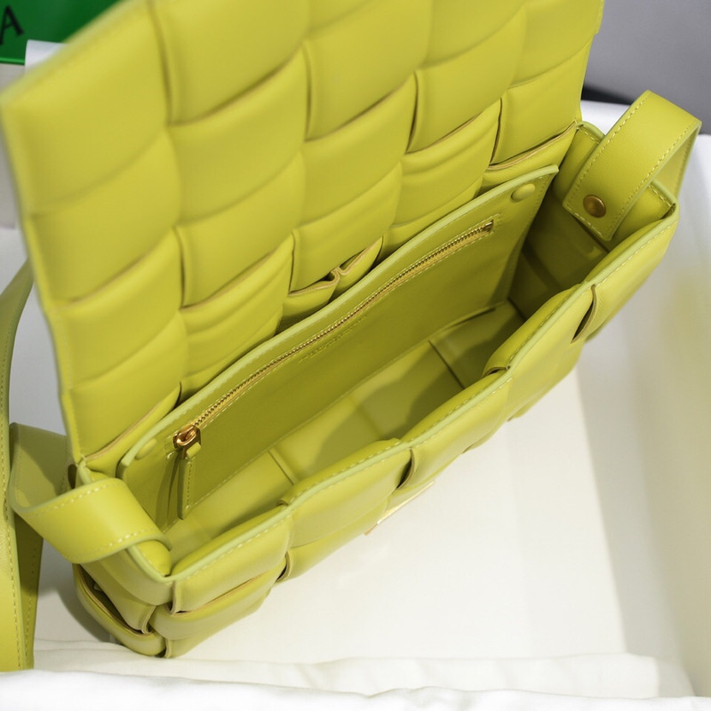 Bo*te*ga ve*ne*ta padded cassette leather shoulder bag yellow