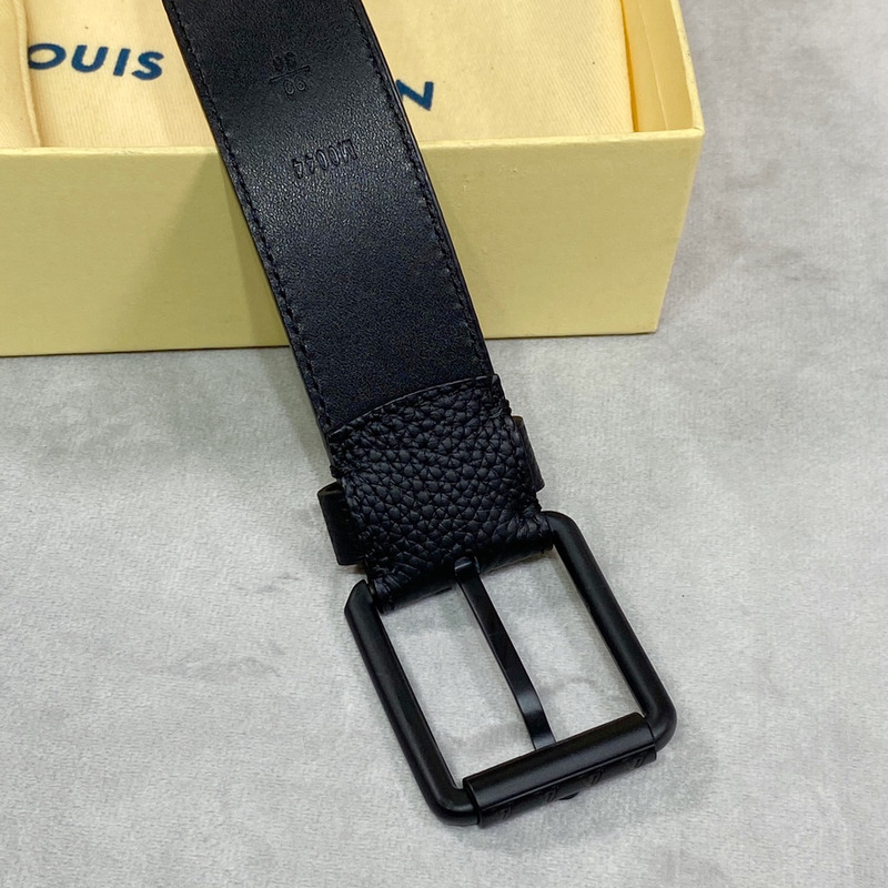 l**is V*t*n 35mm belt with blue logo black