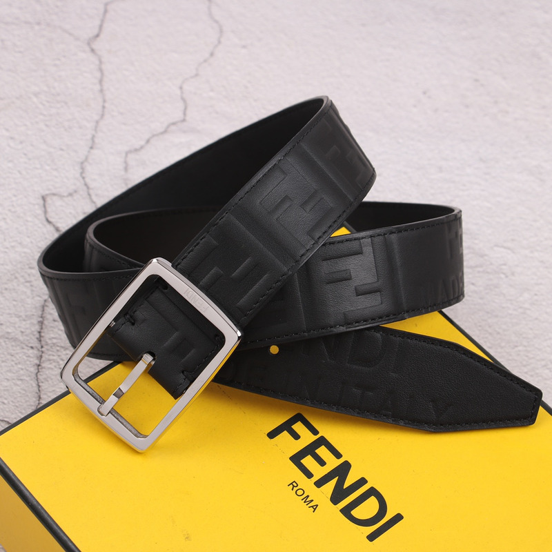 F**di silver logo belt