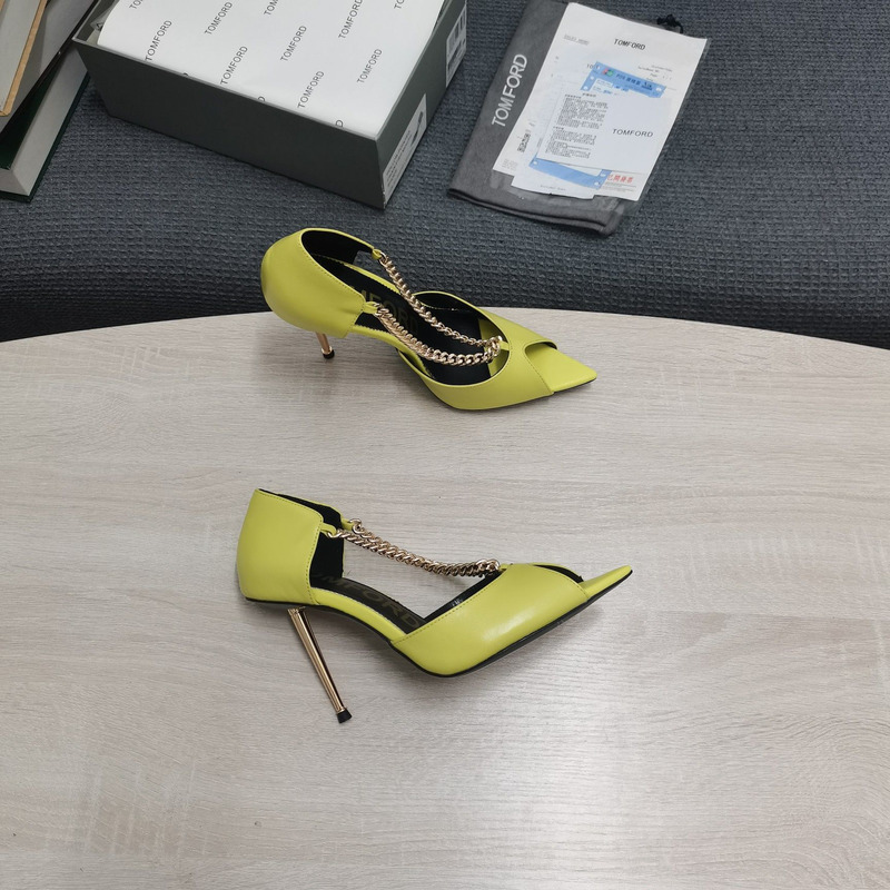Tom Ford Wishbone Chain Peep-Toe Pumps in Yellow