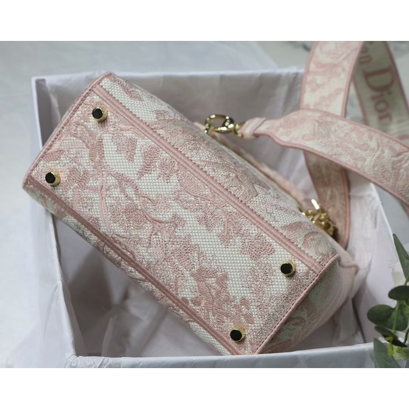 D*or lady d-lite bag rose des vents toile de jouy embroidery in light pink