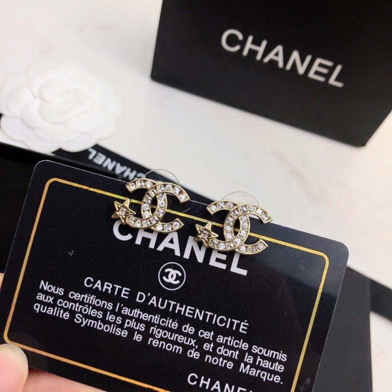 Ch*el 22s Ch*el star earring