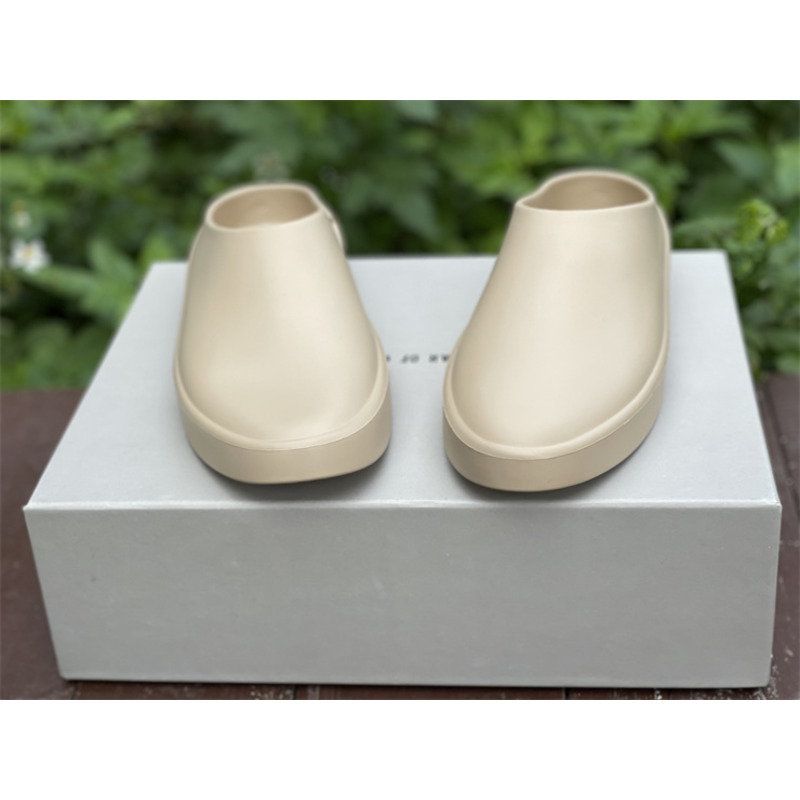 Fear Of God The California Slip-In Apricot
