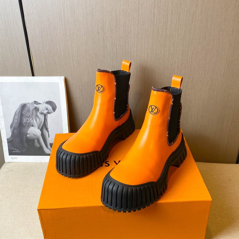 l**is V*t*n ruby ankle boots black tangerine