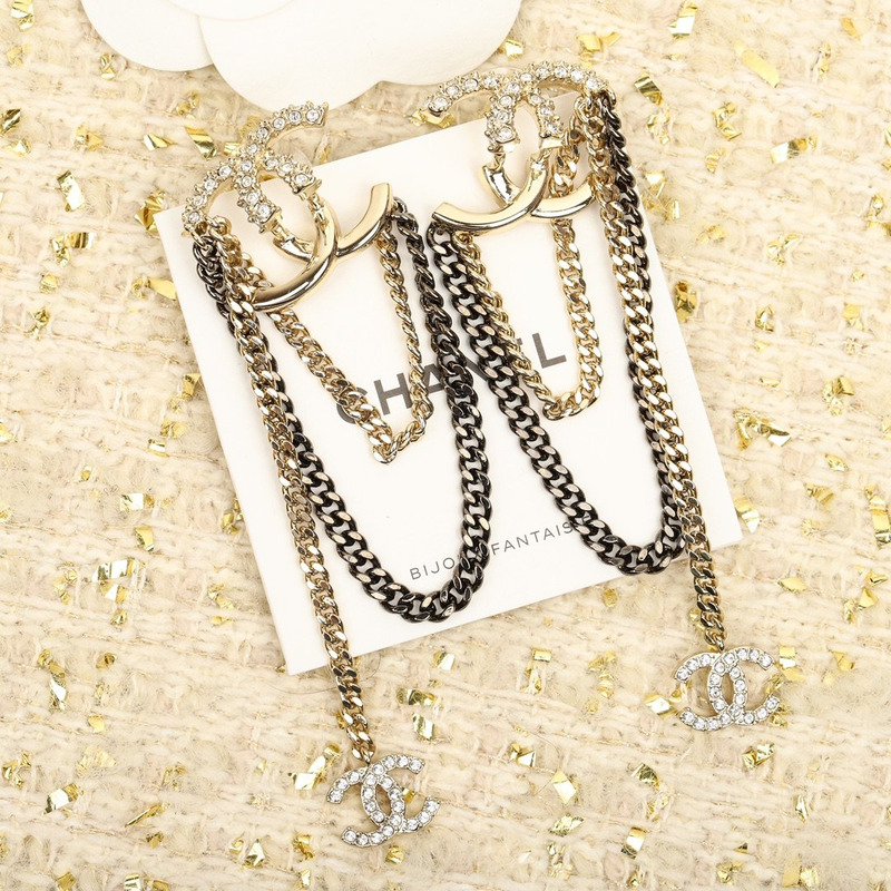 ch*el cc Di*m*nd tassel earring