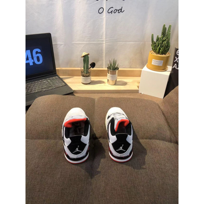 Jordan 4 Retro PS