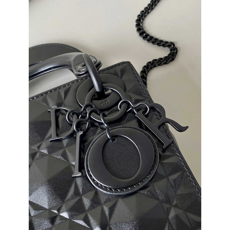 d*or black leather Di*m*nd shaped cannage lady d*or bag