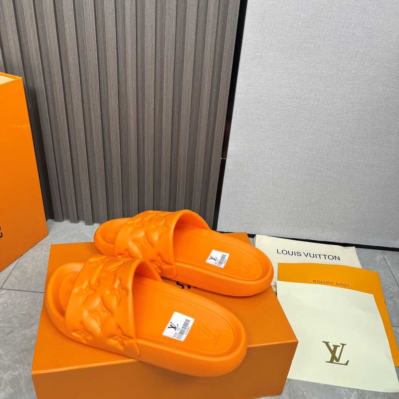 l**is V*t*n waterfront mule orange