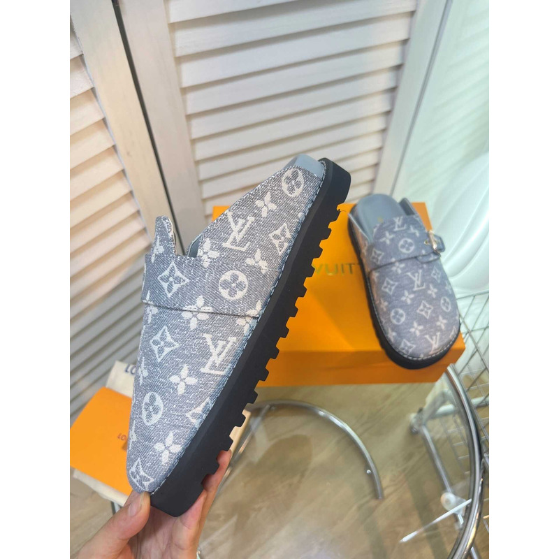 l**is V*t*n cosy sandals blue