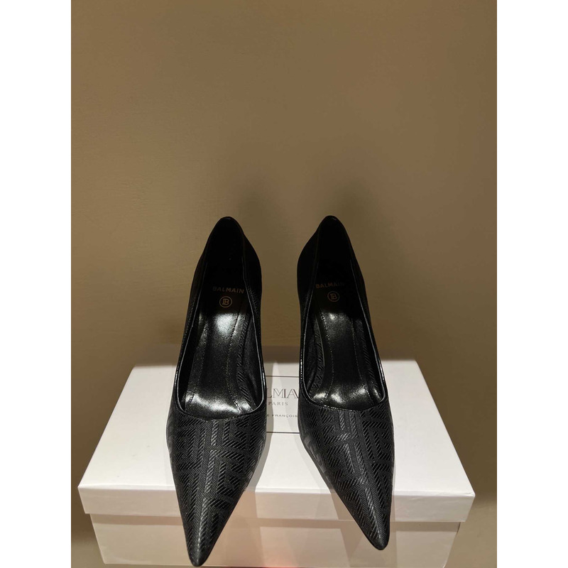 Balmain Logo Monogram Pointed Toe Pumps Black