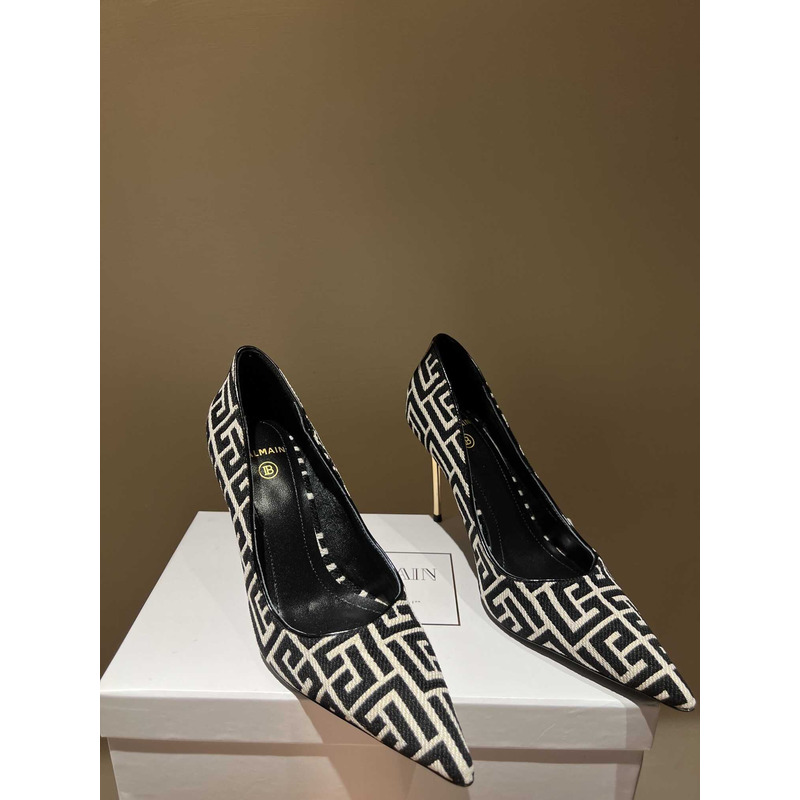 Balmain Logo Monogram Pointed Toe Pumps Black&White