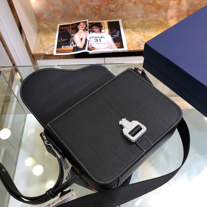 D*or saddle messenger bag black