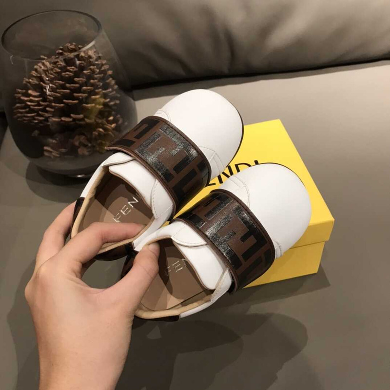 F**di kids ff logo shoes white