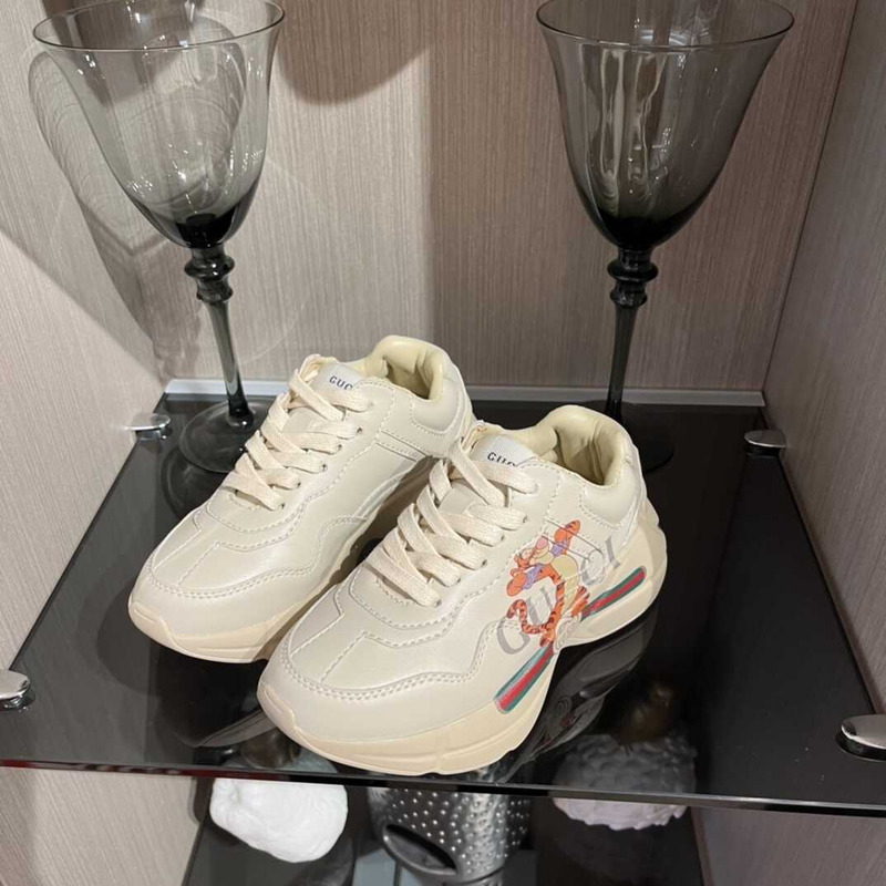 G*u*i x tiger kids sneakers