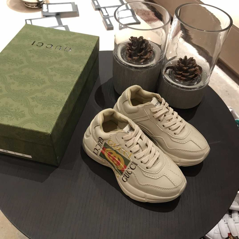 G*u*i  rhyton logo ivory kids sneakers