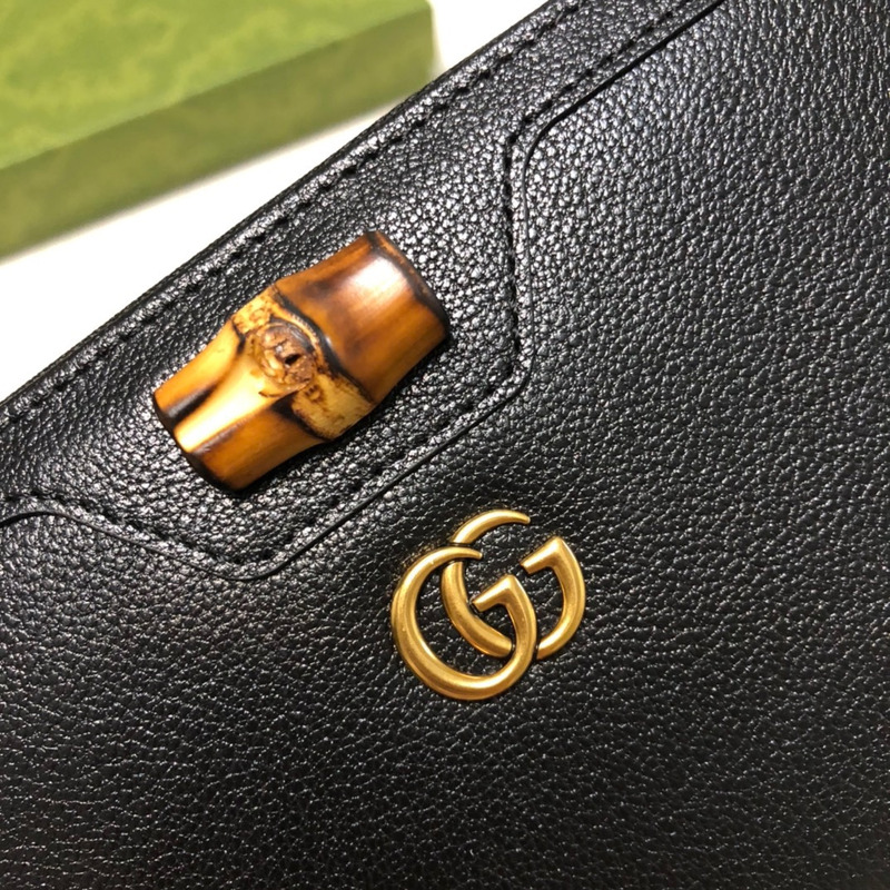 G*u*i diana continental zip around leather wallet black