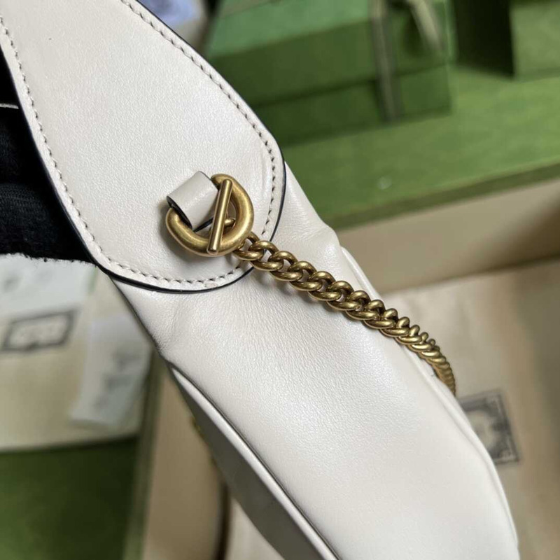 G*u*i gg marmont matelassé mini bag white