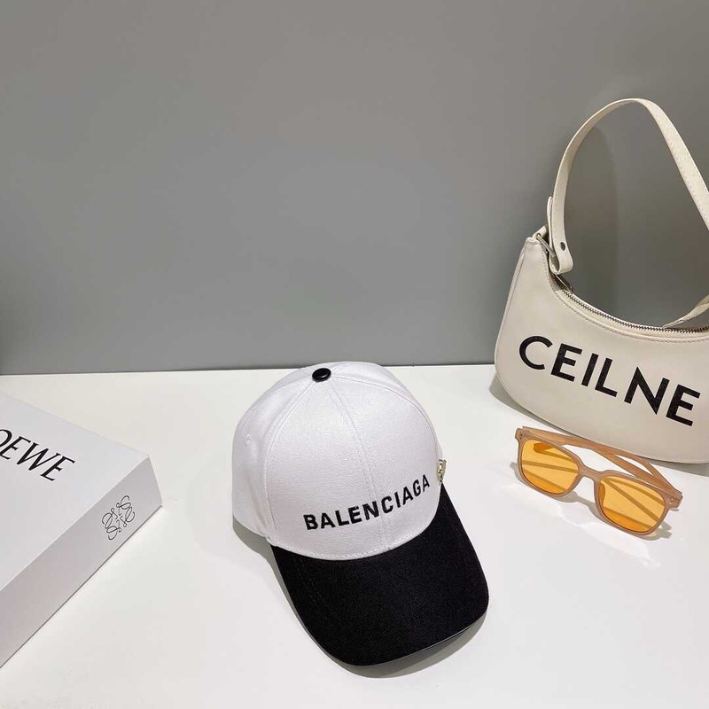 Ba*len*cia*ga black and white splicing baseball cap