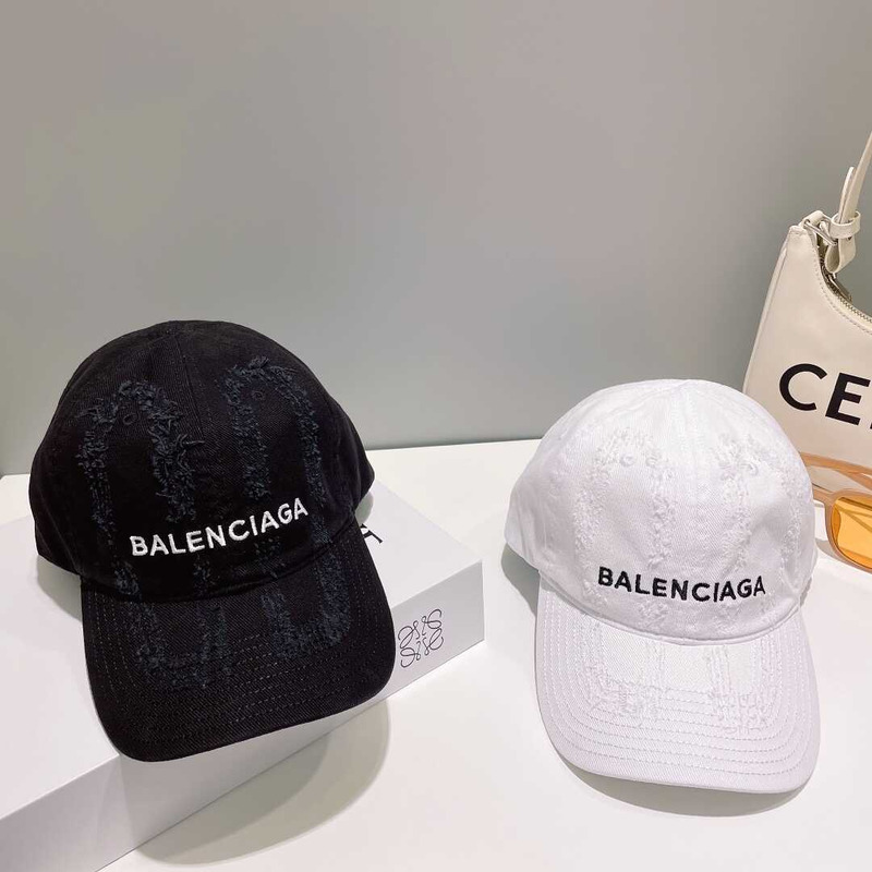 Ba*len*cia*ga embroidered logo baseball hat - white