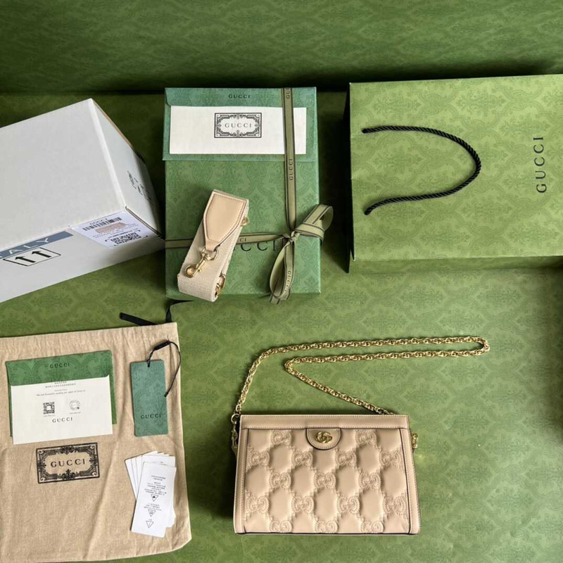 G*u*i gg matelasse small bag nude leather