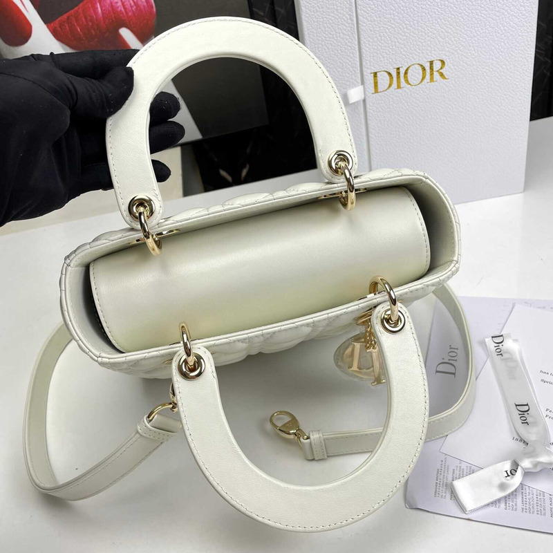 D*or lambskin cannage medium lady D*or white
