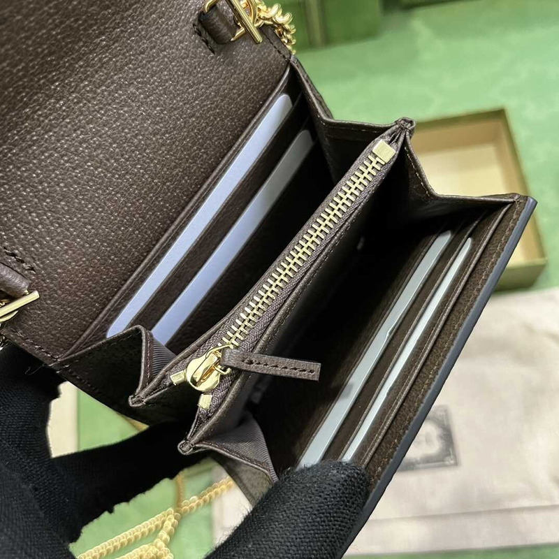 G*u*i  blondie medium wallet on chain monogram gray