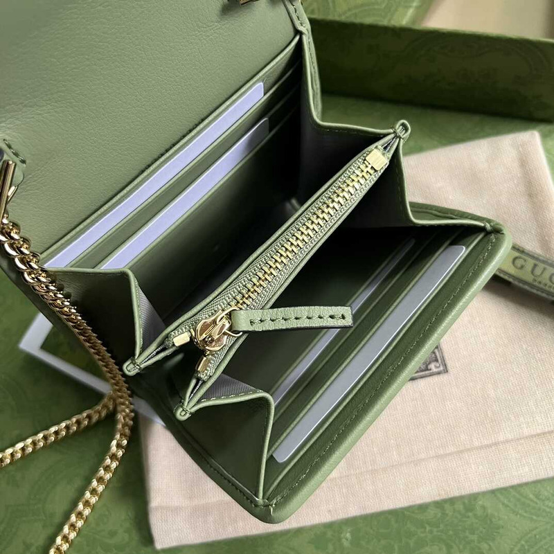 G*u*i blondie medium wallet on chain green