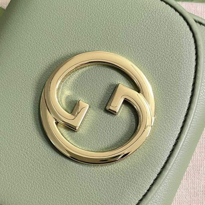 G*u*i blondie medium wallet on chain green