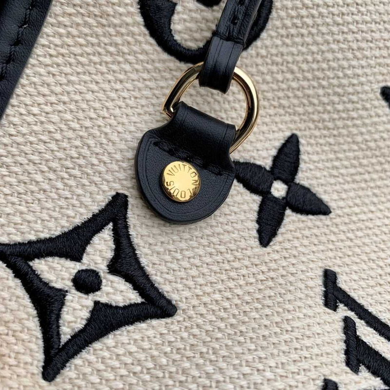 l**is V*t*n neverfull mm black/beige