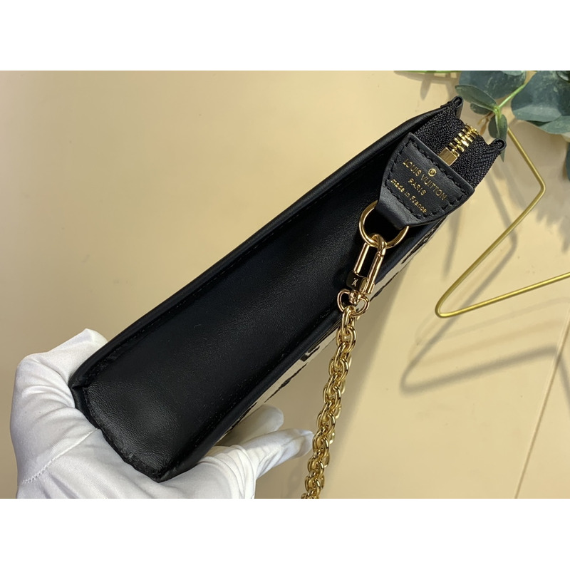 l**is V*t*n lv by the pool toiletry pouch on chain