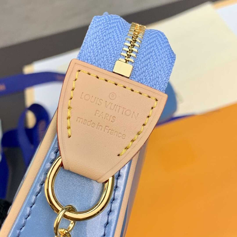 l**is V*t*n mini pochette accessoires blue