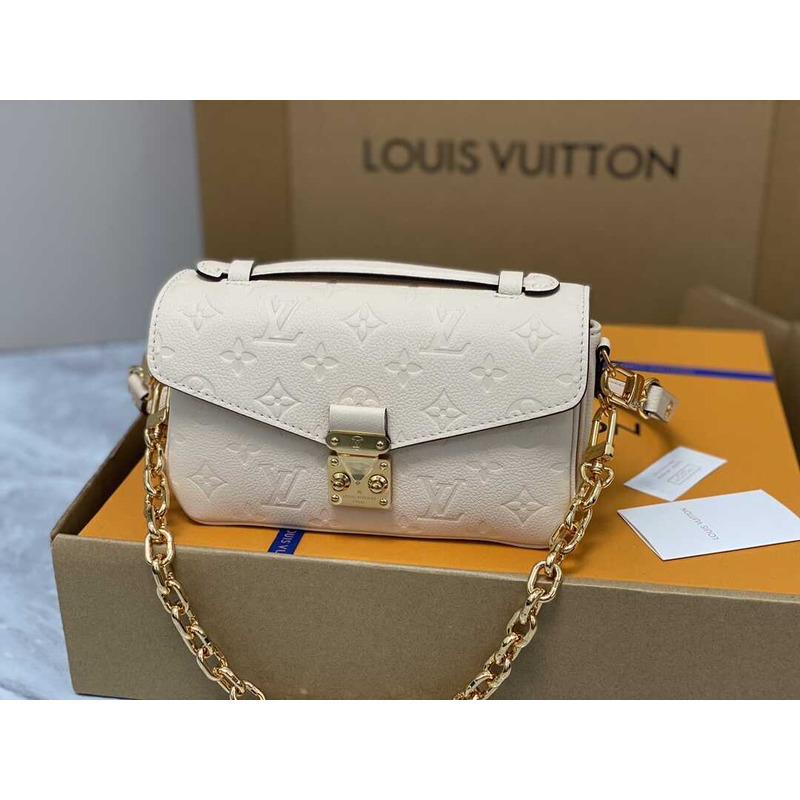 l**is V*t*n pochette métis east west white
