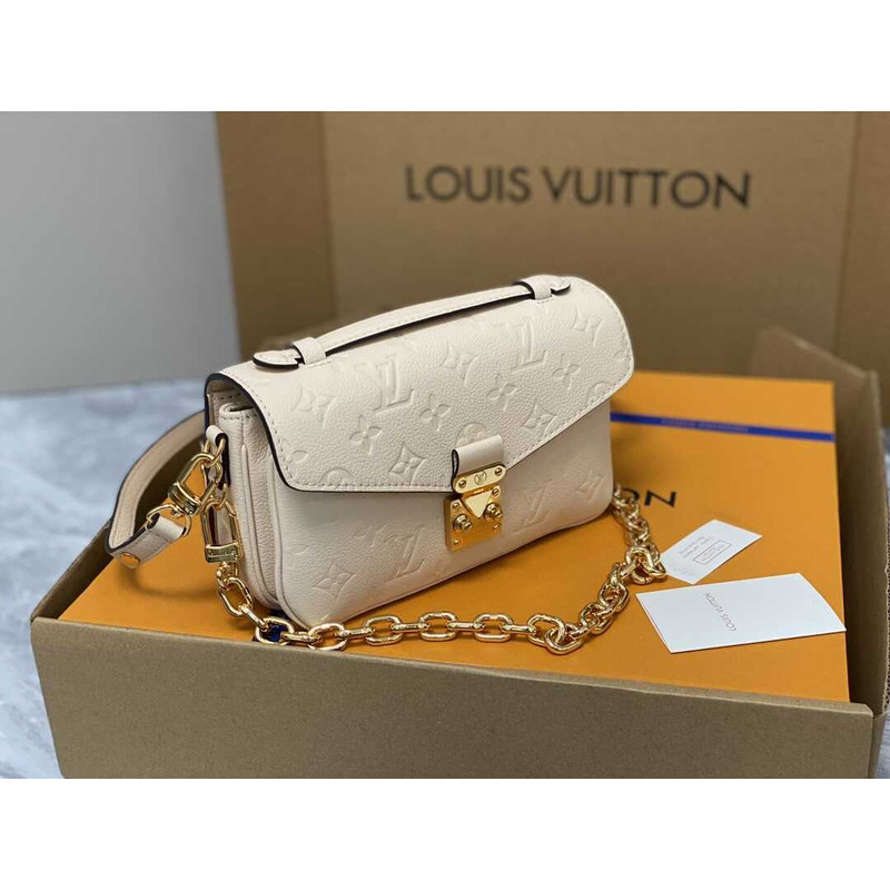l**is V*t*n pochette métis east west white