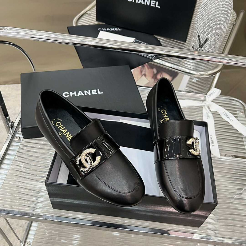 Ch*el classic logo loafers all black